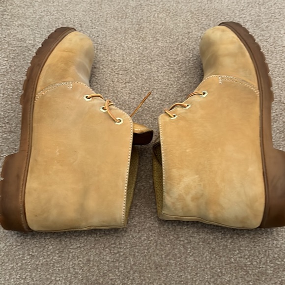 Boots - Picture 5 of 7